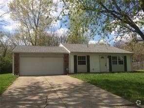 Building Photo - Charming 3-Bedroom Ranch on Quiet Cul-de-S... Rental