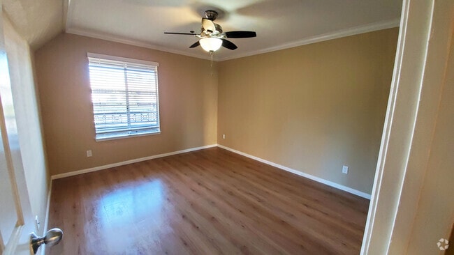 Building Photo - 8889 Caminito Plaza Centro Unit 7208 Rental