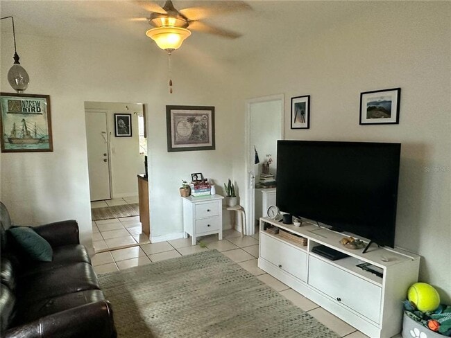 Photo - 310 21st Ave S