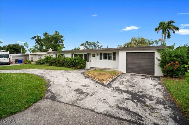 Photo - 4261 Lagg Ave