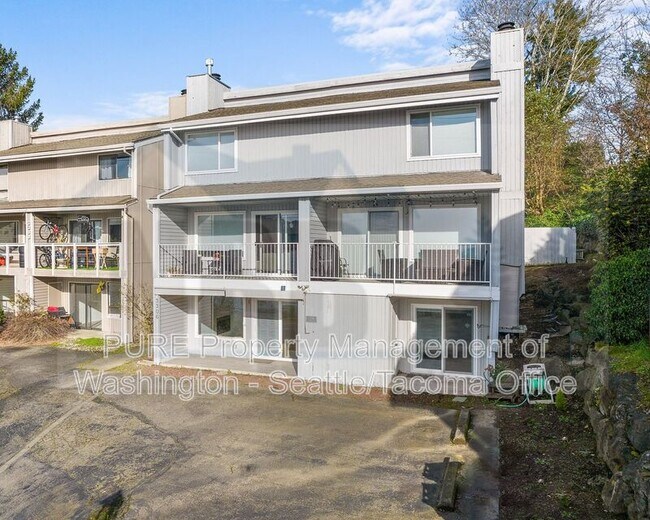 Photo - 3306 Lake Washington Blvd N Unit Apt 1