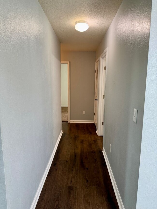 Photo - 3/2 GREAT location