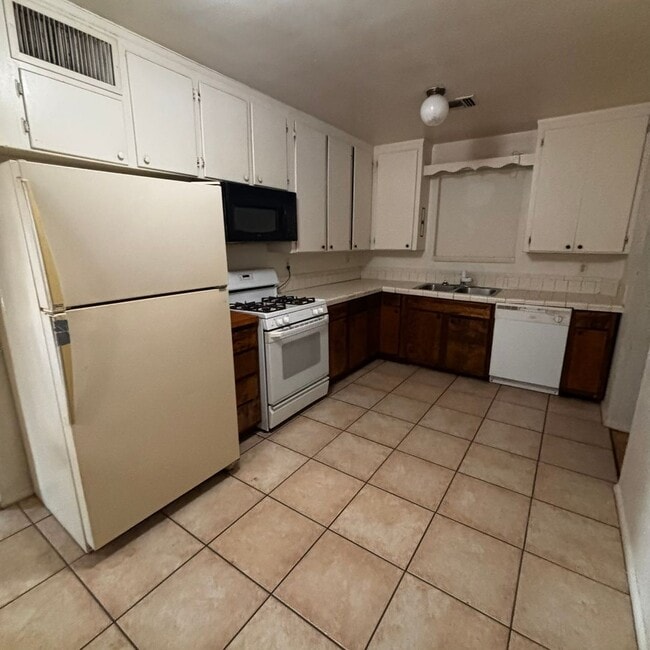 Photo - 4 Bedroom House in Hudson Park