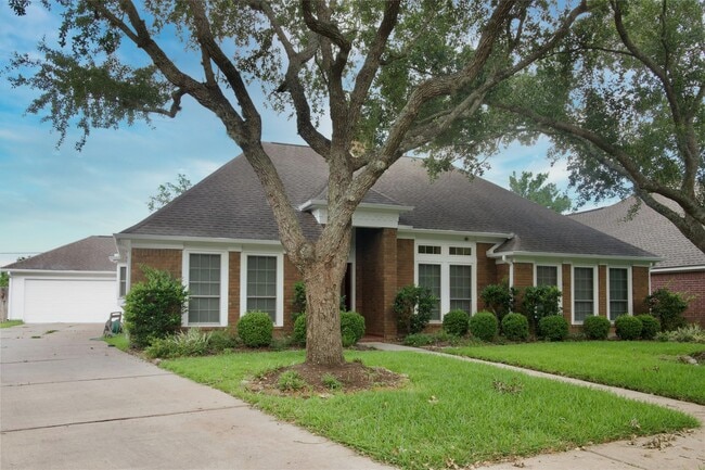 Photo - 1839 Lakewinds Dr