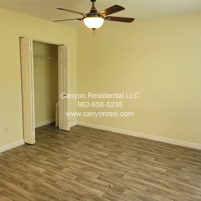 Photo - Beautiful 3b Room!Move in ready!