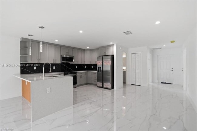 Photo - 5013 27th St SW Unit 0