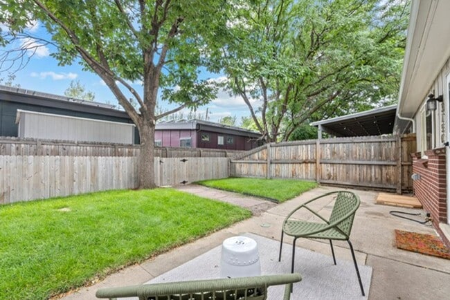 Photo - Bright West Highland Home with Modern Finishes!!