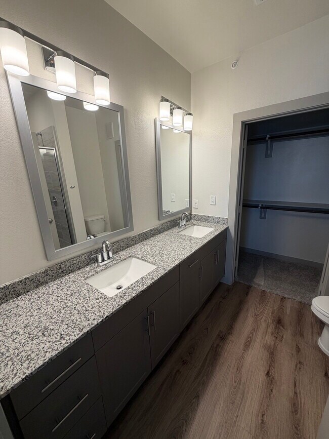 Photo - 1101 Gallagher Dr Unit 8107