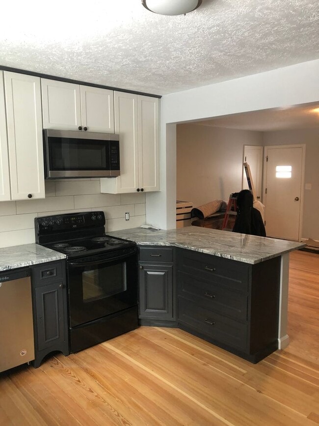 Photo - Newly updated 2 bedroom in excellent location!!