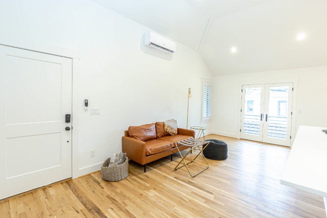 Photo - 2213 Belmont Blvd