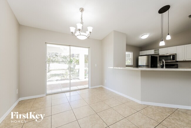 Photo - 4436 Midland St