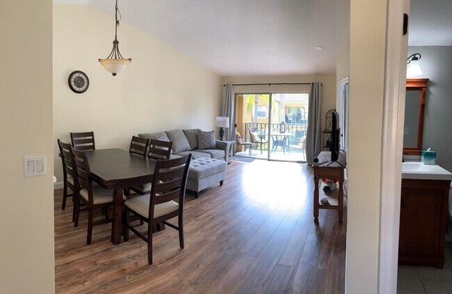 1140 Lake Shore Dr Unit 203