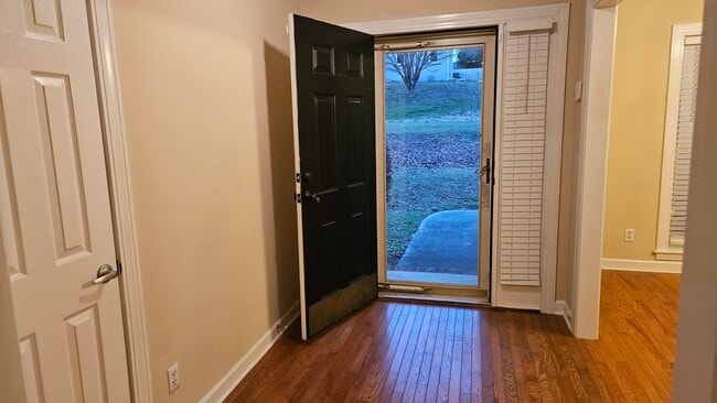 Photo - 4850 Birdwood Ct