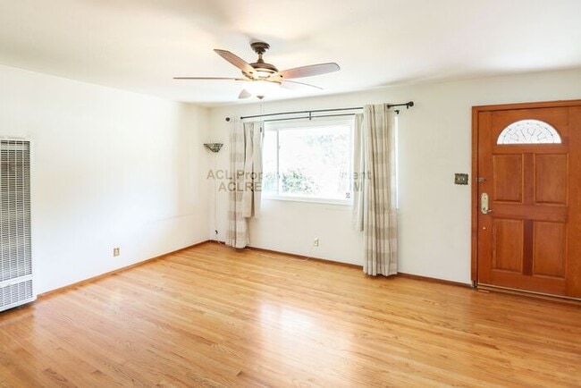 Photo - Beautiful, Perfectly located Hayward Home w/ lush and spacious garden.