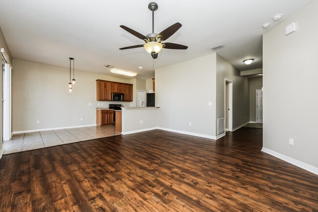 Photo - 901 Fern Leaf Dr