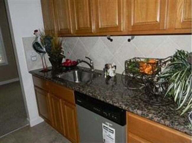 Building Photo - 1001 Murrieta Blvd Rental