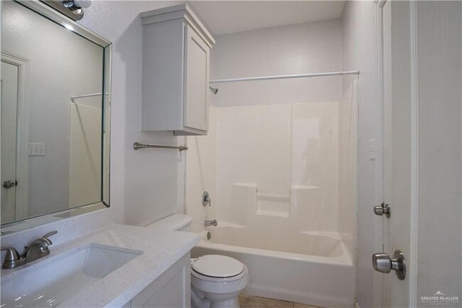 Photo - 3127 Regal Dr Unit A