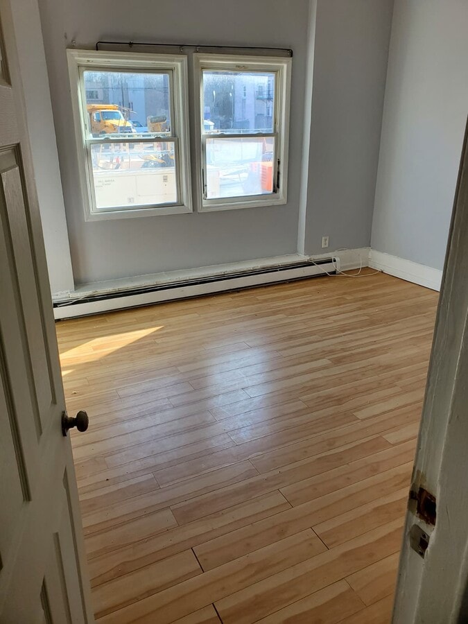 Photo - 232-234 E Hanover St Unit 3