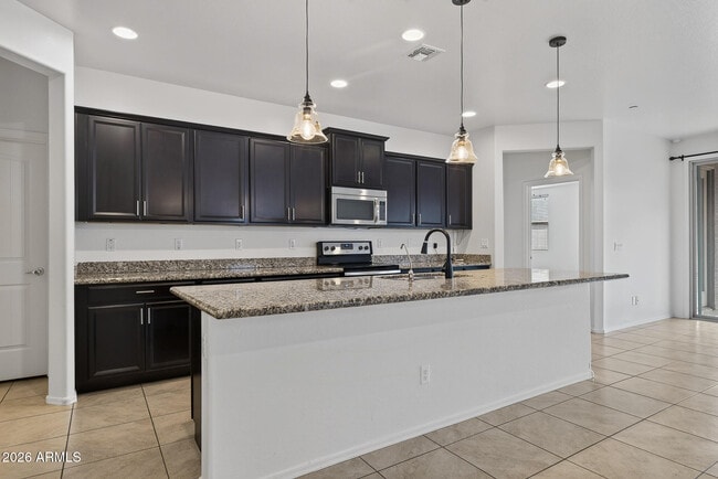 21257 W Berkeley Rd