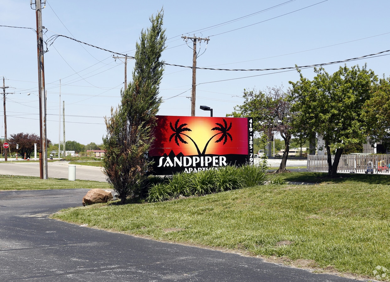 Sandpiper Apartments - Sandpiper Apartments