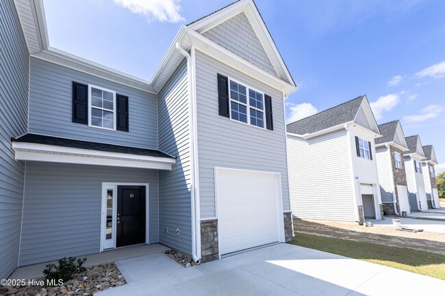 Photo - 1408 Hartley Ln