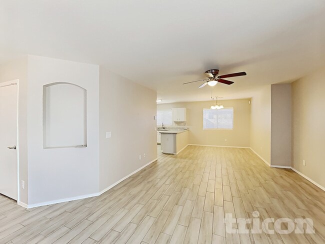 Photo - 37144 W Amalfi Ave