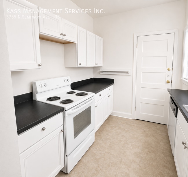 Building Photo - 3755 N Seminary Ave Unit 3S