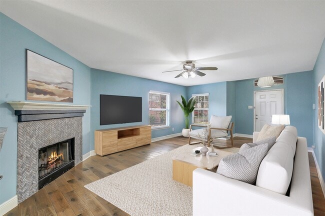 Photo - 6310 Macquarie Dr