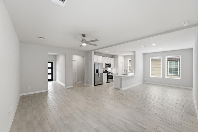 Building Photo - 6726 Cypress Lndg Ln