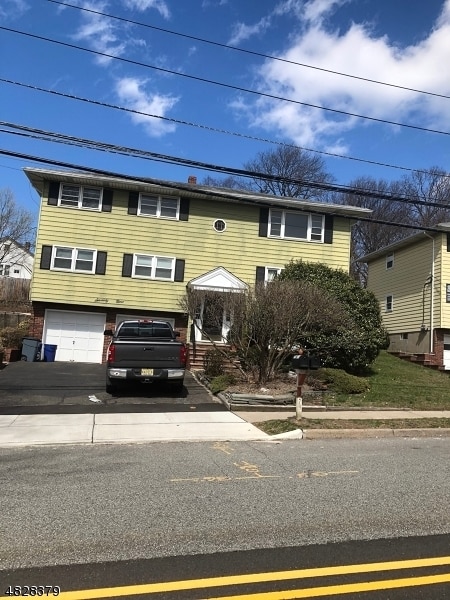 Building Photo - 79 Rock Rd Unit 2