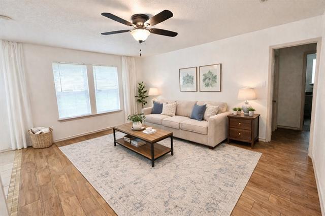 Photo - 1105 Springdale Rd