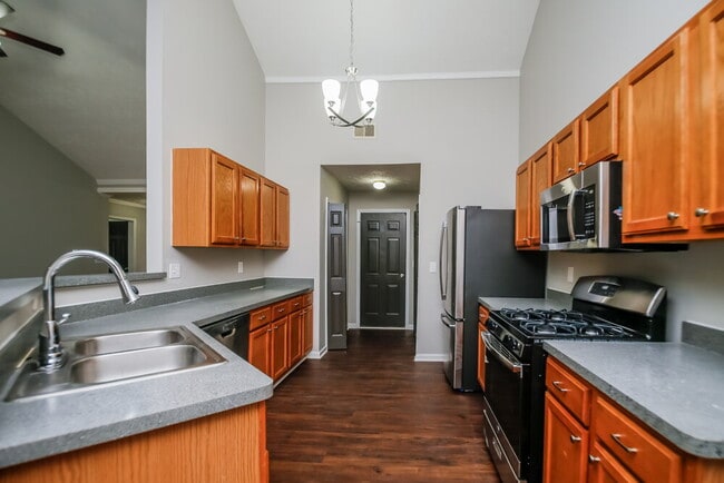 Photo - 7065 Springgrove Ct