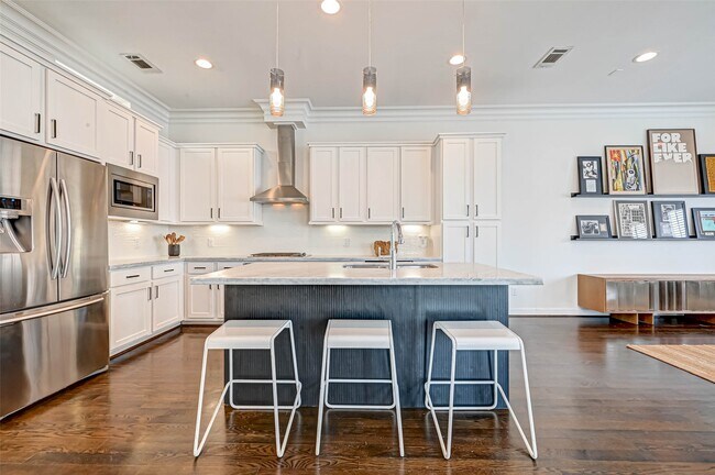 Photo - 2516 Bevis St