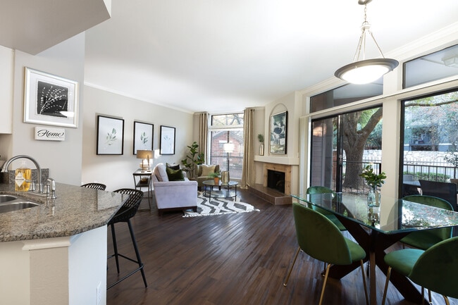 Hardrock Canyon apartments — community photo