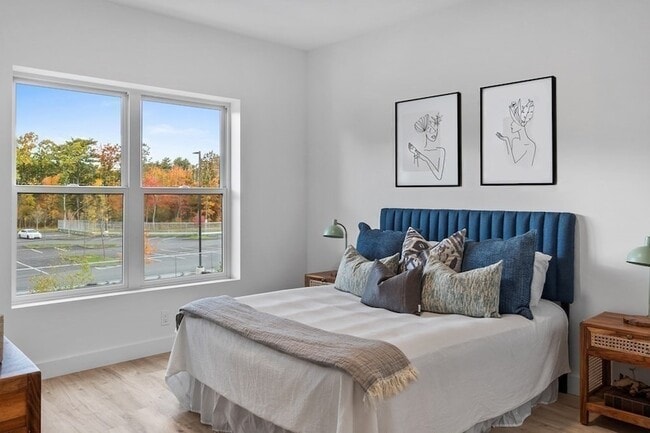 Photo - 635 Main St Unit 305