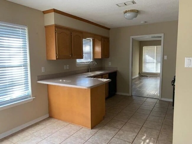 Photo - 130 Pineridge Rd
