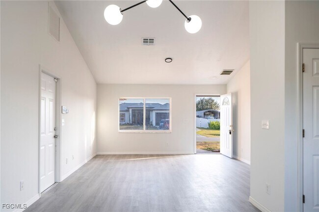 Photo - 4306 11th St SW