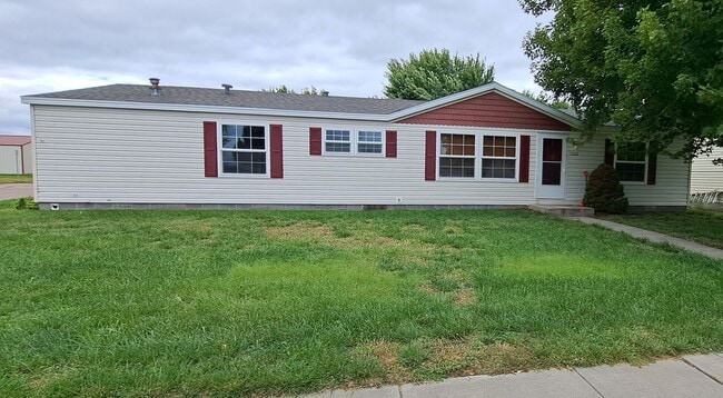 Building Photo - Ranch style 3 BR 2 BA Rental