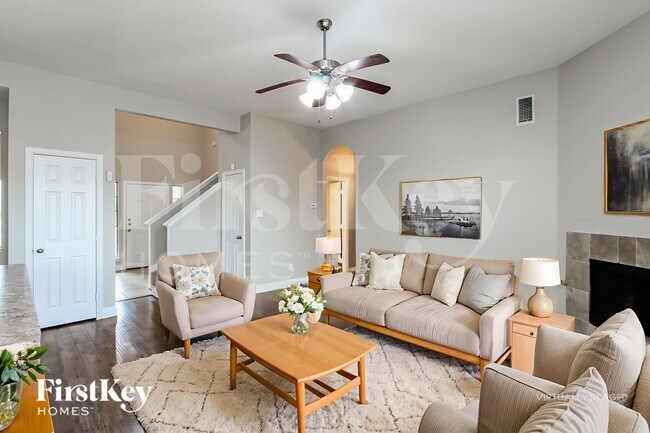 Photo - 1215 Jewel Ln