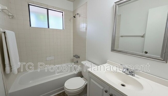 Photo - 5144 Westchase Ct Unit 1