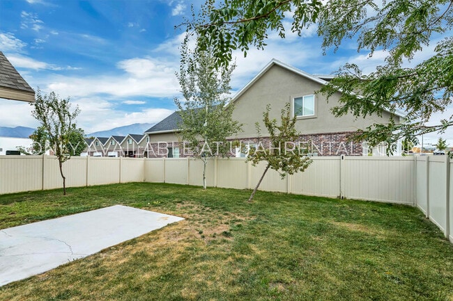 Photo - 939 W 175 S
