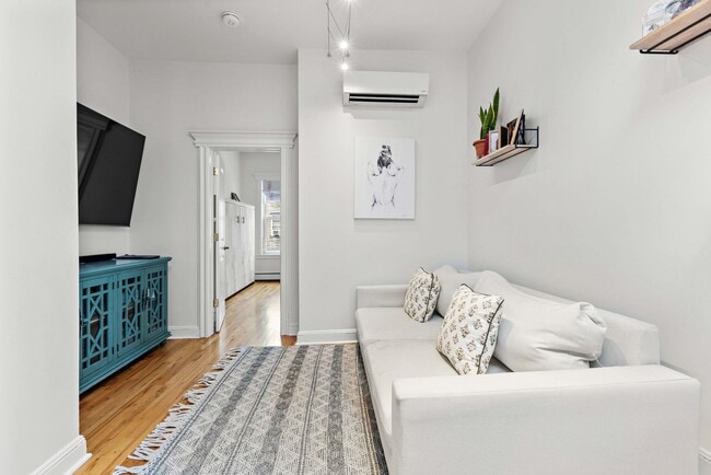 Photo - 349 7th St Unidad 3L