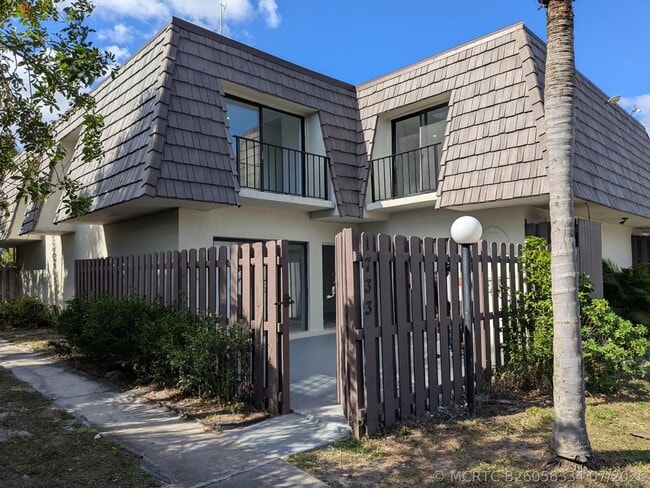 Building Photo - 1733 N Congress Ave