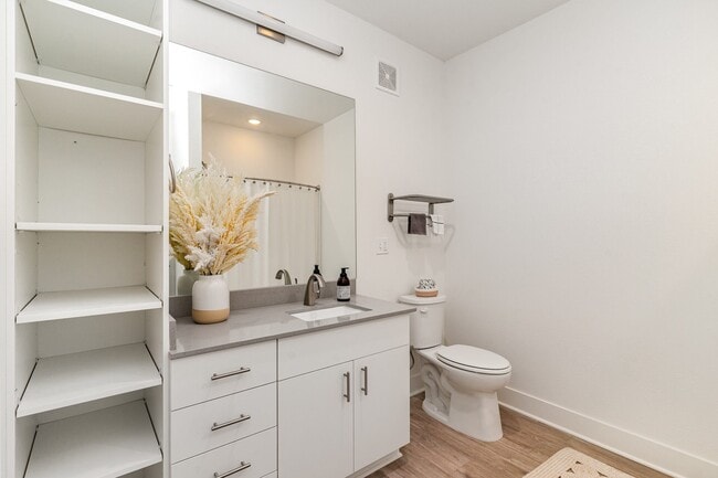 Photo - Lansing City View Apartments