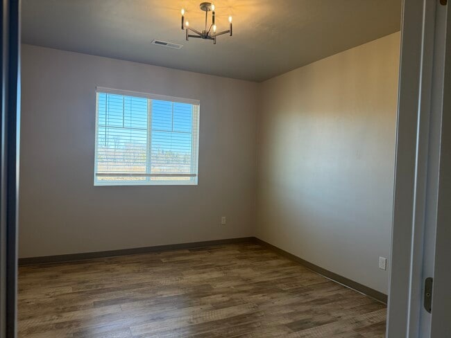 Photo - Harbor Pointe