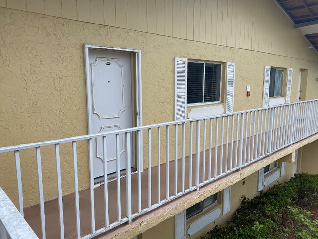 Photo - 8071 Country Rd Unit 205