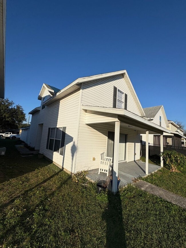 Photo - Beautiful 3 Bedroom Home in Groveland, FL!