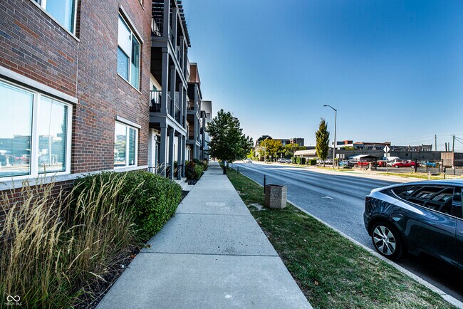 Photo - 727 N Illinois St Condo Unit 101