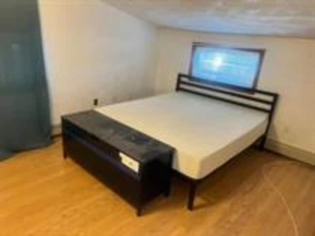 Photo - Erez Almog - Gilmore Street Unit 2