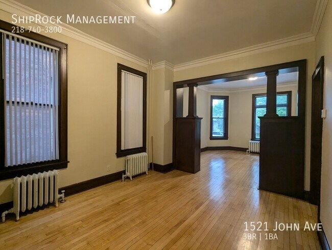 Photo - 1521 John Ave